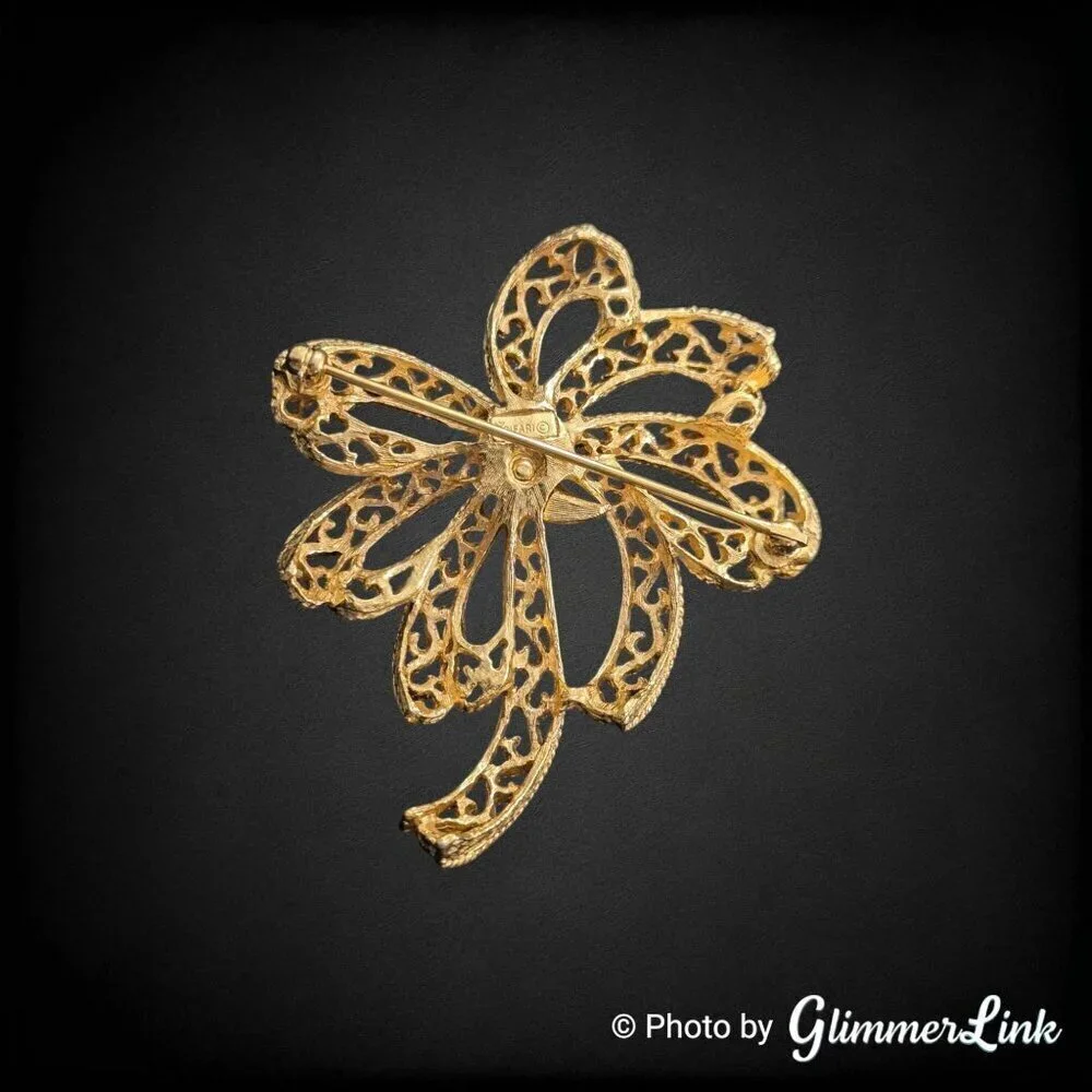 Vintage Crown Trifari Ornate Openwork Ribbon Bow Gold Tone Brooch Pin